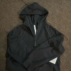 LULULEMON half-zip black scuba size XS/S